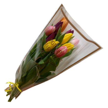 10 szál tulipán csokrozva, celofánba csomagolva