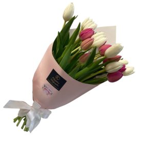   20 szál tulipán díszpapírban, anyák napi matricával - rózsaszín, fehér