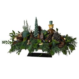 Adventi tál fa állványon macival