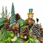 Adventi tál fa állványon macival