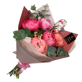 Anyák napi pünkösdirózsa csokor – 5 szálas