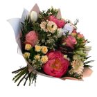 Barack színű vegyes csokor anyák napi betűzővel