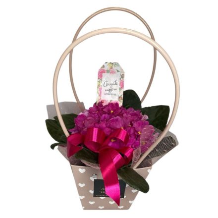 Fokföldi ibolya tasakban, anyák napi kártyával