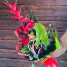 Helikóniás ballagási csokor, macis betűzővel - piros-zöld