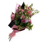 Lizianthus csokor anyák napi betűzővel