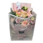 Pasztell csokor táskában anyák napi kártyával