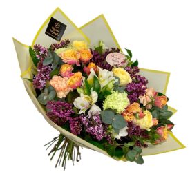 Sárga anyák napi vegyes csokor betűzővel