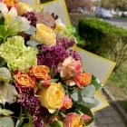 Sárga anyák napi vegyes csokor betűzővel