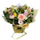 Tavaszi táska csokor anyák napi kártyával - barack, sárga