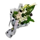 Zöld - fehér ballagási csokor kálával és macival